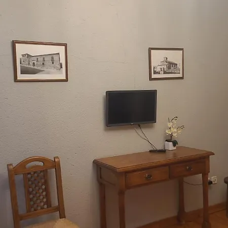 Konukevi La Cerca 3*